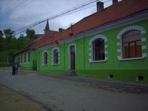 un tânăr din apoldu de jos a fost rupt în bătaie în curtea casei sale