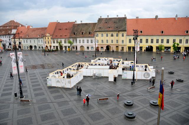 peste 25.000 de oameni au patruns in muzeul labirint din sibiu