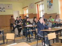 aproximativ 65.500 de elevi încep astăzi şcoala în judeţul sibiu. vezi structura anului şcolar 2013 – 2014