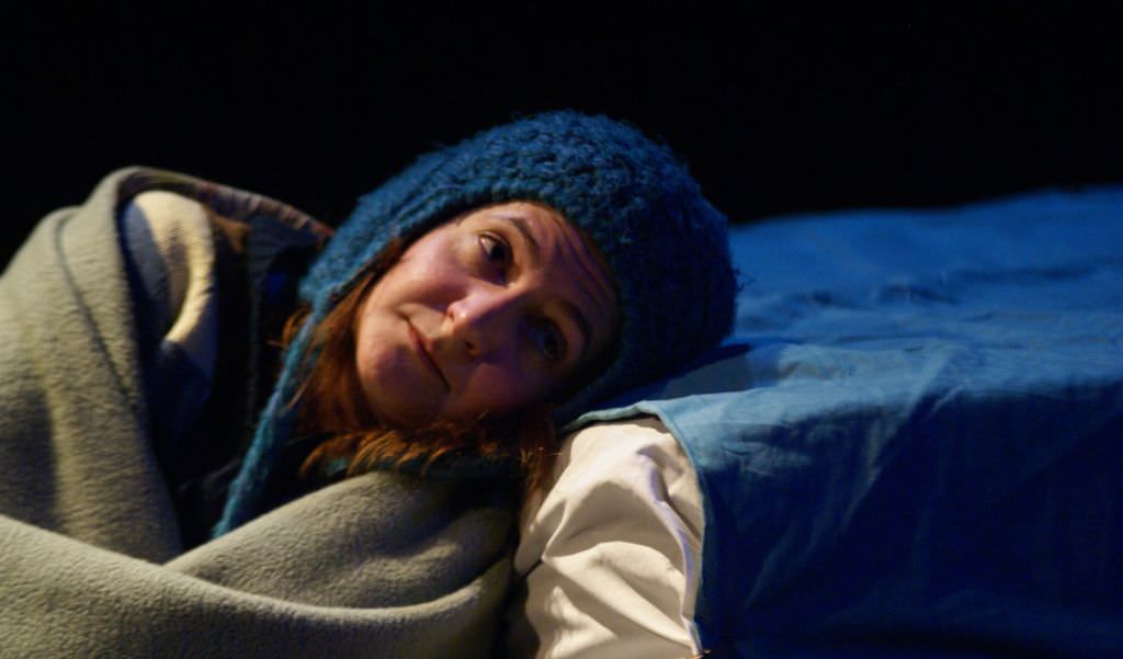 echinocțiu de toamnă cu teatru la sibiu. poftiți duminică la „ne făceam că plouă. și ploua. neîntrerupt”