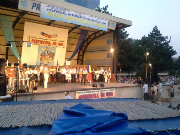 purtata avrigului la pestisorul de aur