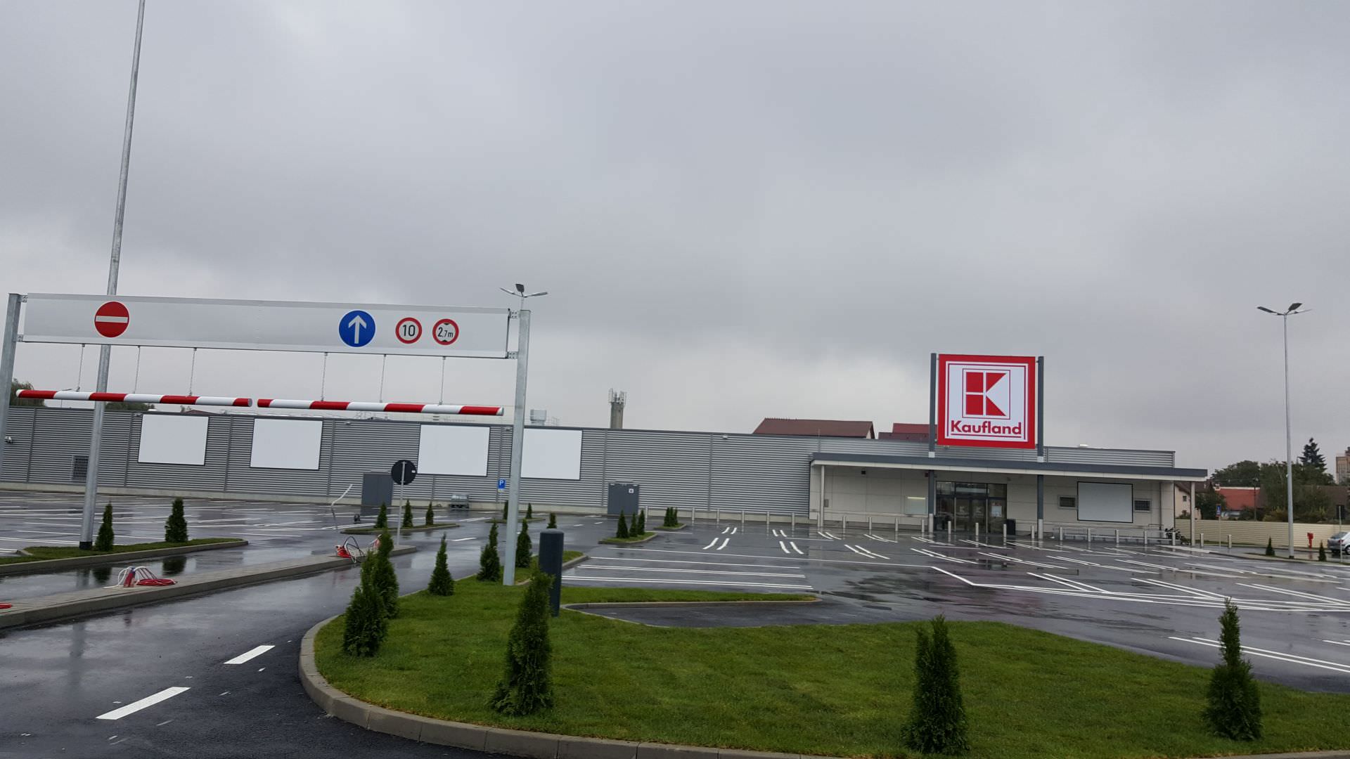 video foto kaufland-ul de pe șoseaua alba iulia e gata. penny market la fel! stadiul lucrărilor