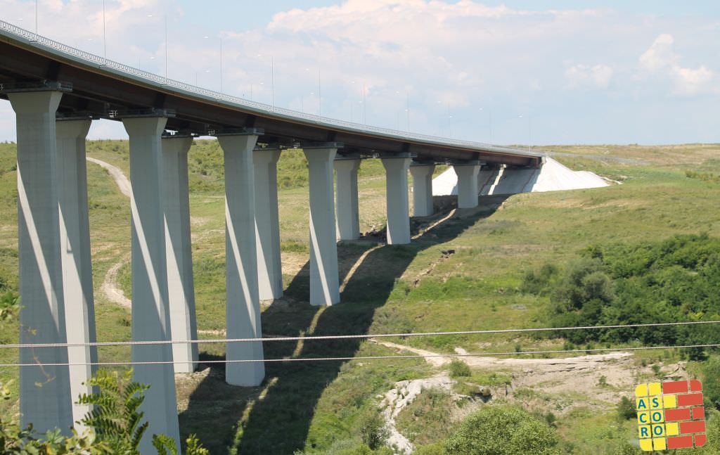 video - consilierul lui cioloș ne dă o veste proastă. lucrările la autostrada surpată între sibiu și orăștie, gata abia în 2018