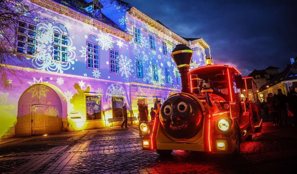 începe magia târgului de crăciun din sibiu - ediție cu multe surprize, proiecții și sute de expozanți