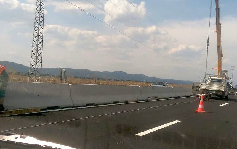 trafic întrerupt temporar pe dn1 între veștem și bradu