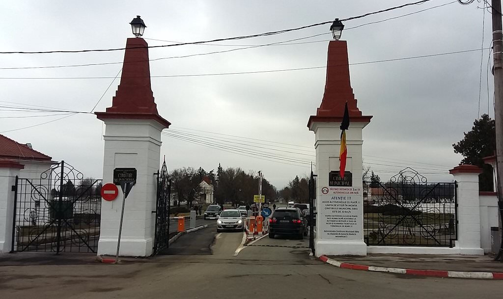 taxă nouă pentru eliberarea abonamentelor pentru accesul auto în cimitirul municipal