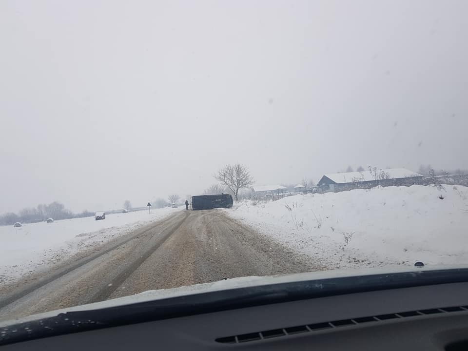 VIDEO FOTO Șoferii sibieni, despre cum se circulă în Sibiu și județ. Părerile sunt împărțite video foto șoferii sibieni, despre cum se circulă în sibiu și județ. părerile sunt împărțite