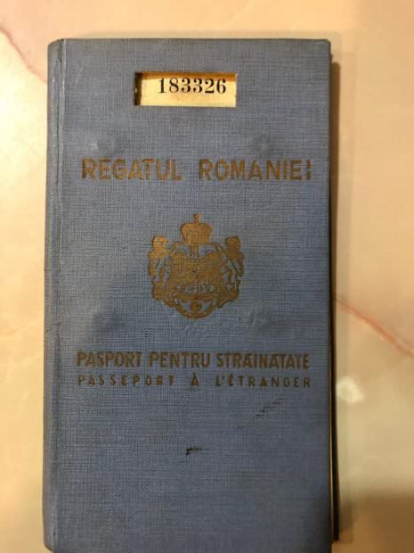 Dosarul pe care Antonescu l-a trimis la Moscova ca să revendice tezaurul României, găsit într-un dulap de epocă la Brașov dosarul pe care antonescu l-a trimis la moscova ca să revendice tezaurul româniei, găsit într-un dulap de epocă la brașov