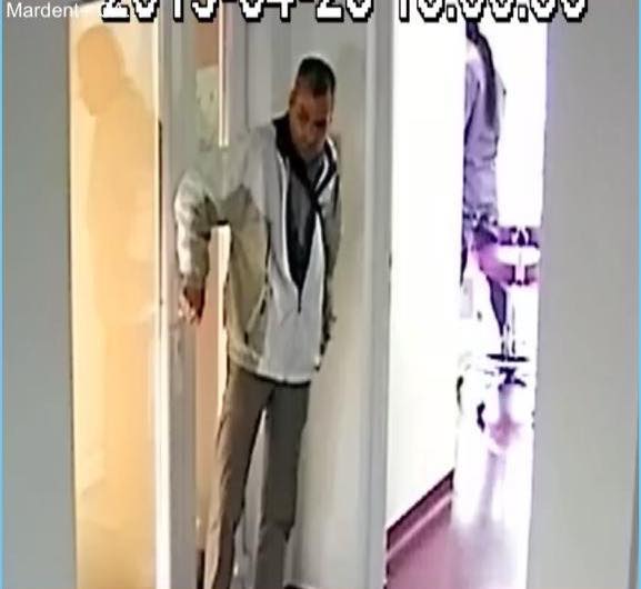 update video foto - hoț la furat într-un cabinet stomatologic din sibiu. a luat banii dintr-o geantă a medicului