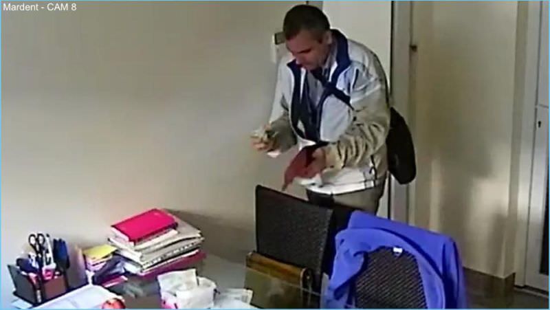 update video foto - hoț la furat într-un cabinet stomatologic din sibiu. a luat banii dintr-o geantă a medicului