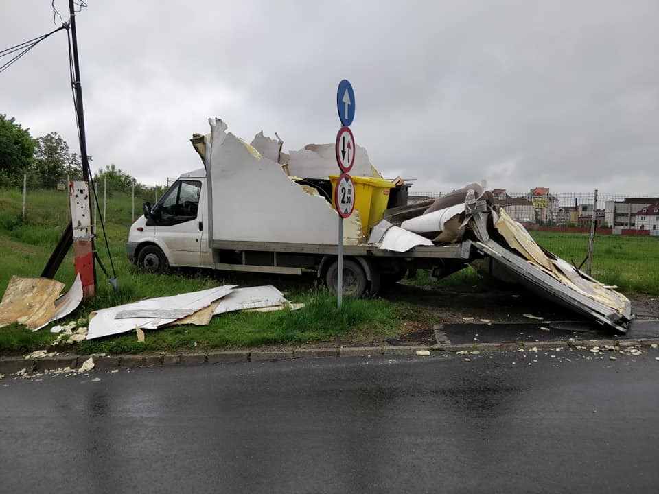 FOTO Podul de la Libertatea a mai făcut o victimă foto podul de la libertatea a mai făcut o victimă