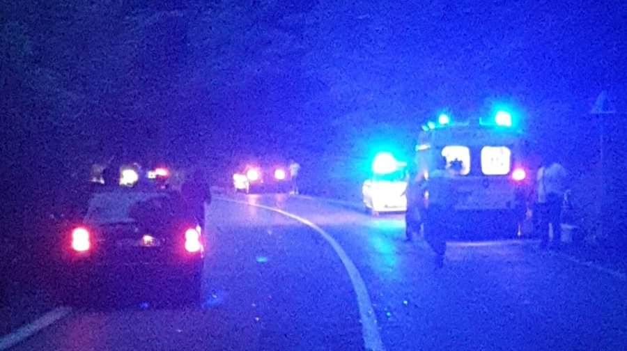 foto - accident cu trei mașini pe valea oltului
