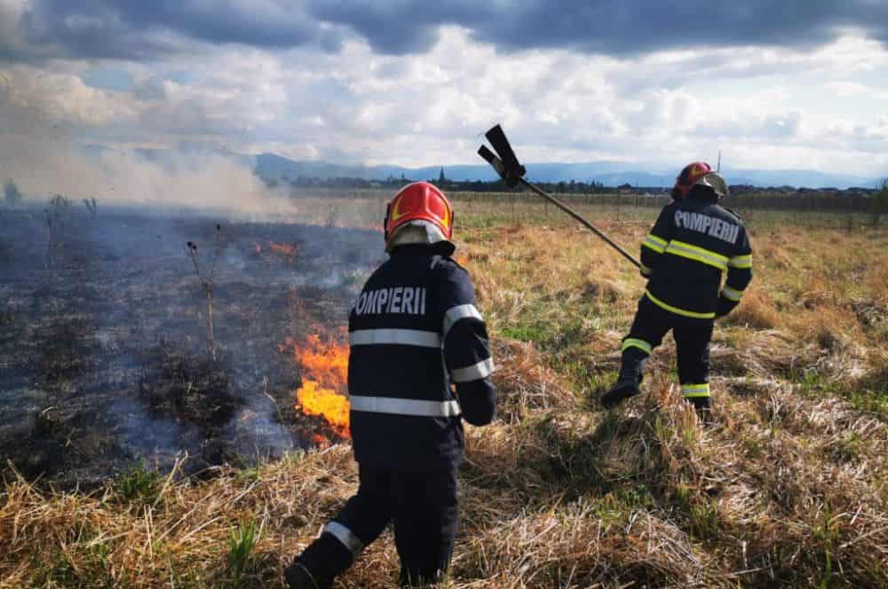 numărul de incendii de vegetație s-a triplat în ultimul an, în județul sibiu