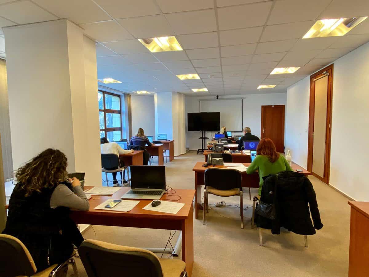 foto: patru centre de sprijin pentru dsp sibiu unde voluntarii fac anchetele epidemiologice