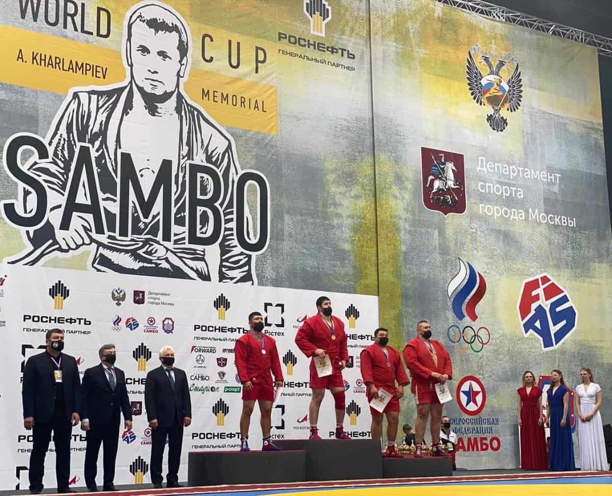 Sibianul Daniel Natea, bronz la Cupa Mondiala de Sambo în etapa de la Moscova sibianul daniel natea, bronz la cupa mondiala de sambo în etapa de la moscova