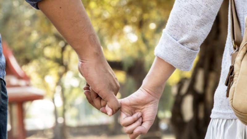 povești din sala de judecată - doi tineri au decis să nu mai divorțeze după ce au asistat la câteva procese