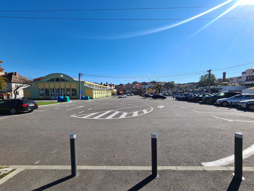 sibiu - centrul de vaccinare drive through cazarma 90 se mută în parcarea din piața teatrului
