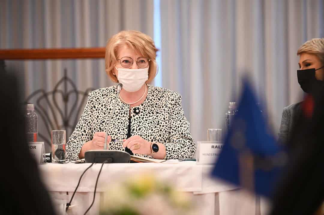Fodor, după vizita lui Cîțu la Sibiu - ”Am apreciat deschiderea spre dialog a prim-ministrului” fodor, după vizita lui cîțu la sibiu - ”am apreciat deschiderea spre dialog a prim-ministrului”