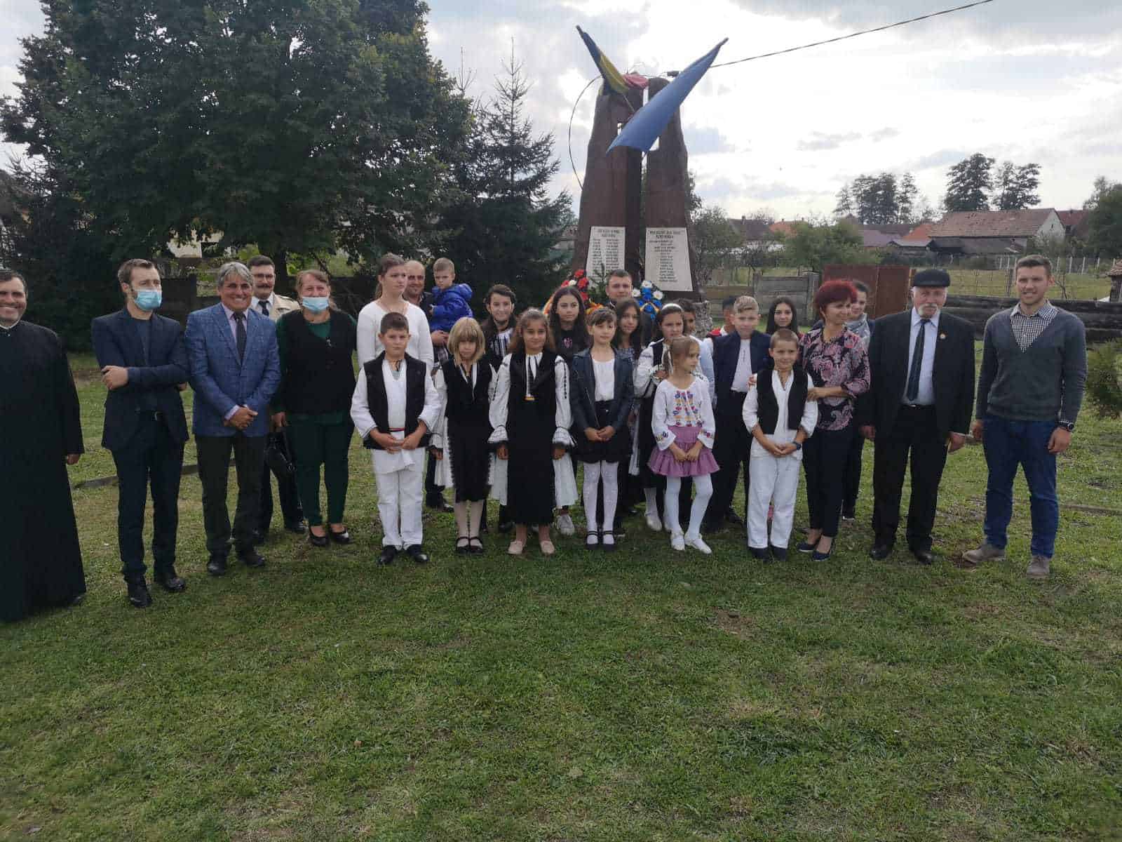 foto: moment emoționant la porumbacu de jos - comemorarea bătăliei din 1916