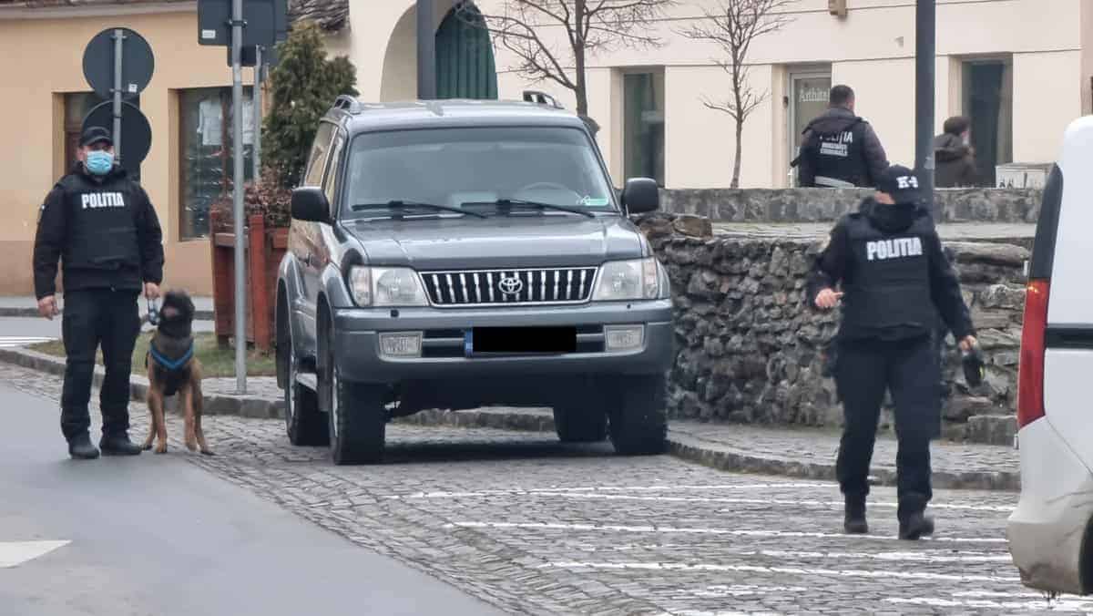 video foto - alarmă falsă la sibiu pe 9 mai - amenințarea cu bombă nu se confirmă