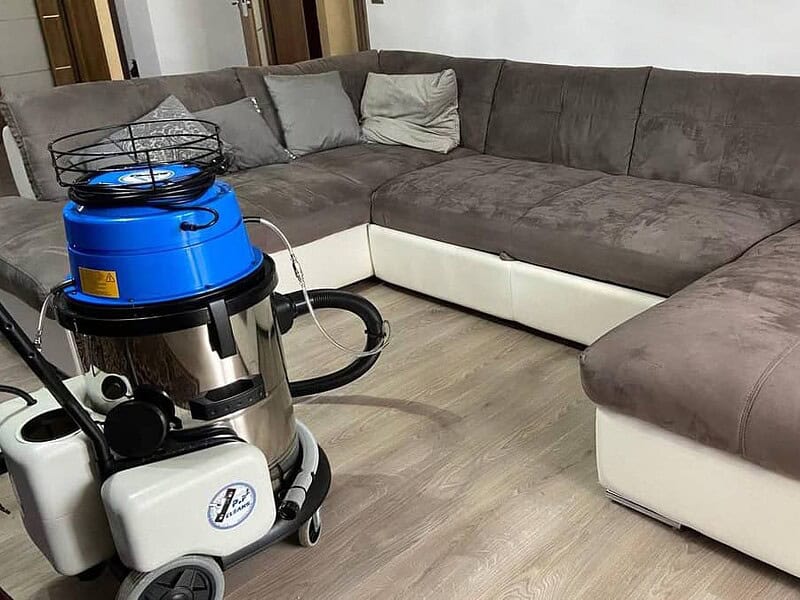 o firmă de curățenie din sibiu își oferă gratuit serviciile sibienilor care cazează refugiați din ucraina