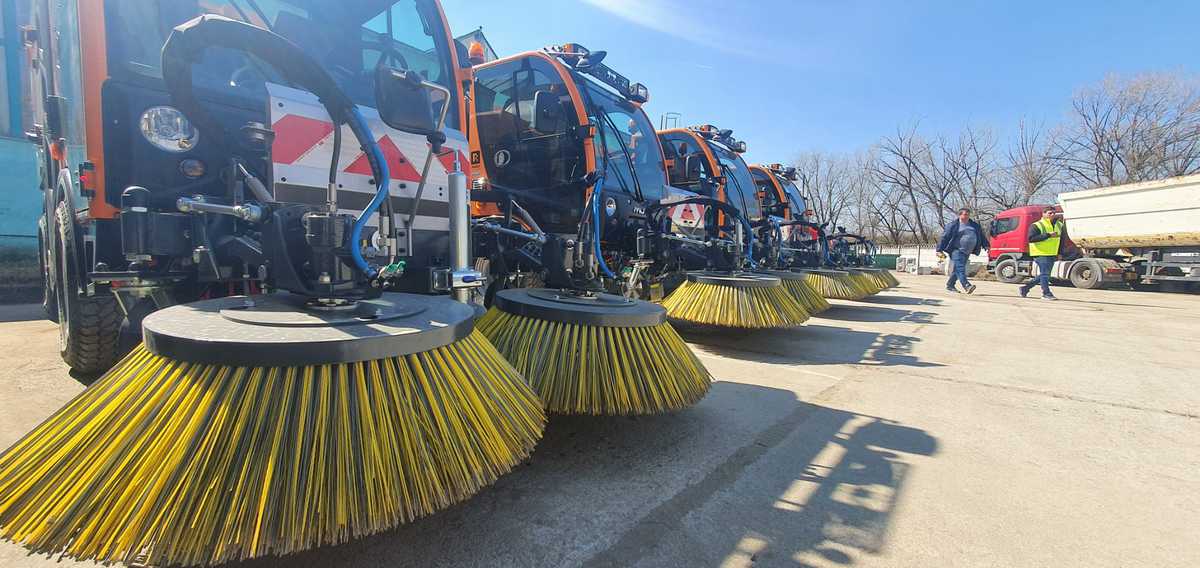 Soma începe curățenia cu mașini de ultimă generație. ”Sibiu, un oraș care strălucește” este noul slogan a companiei - GALERIE FOTO soma începe curățenia cu mașini de ultimă generație. ”sibiu, un oraș care strălucește” este noul slogan a companiei - galerie foto