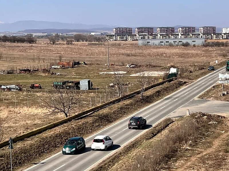 modernizarea primului tronson din calea șurii mici costă 29,6 milioane euro. aproape 80 de terenuri expropriate, drum de la 2 la 6 benzi, piste de biciclete și trotuare