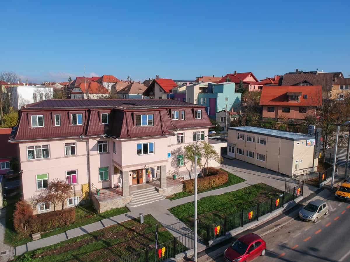 copil înjunghiat de un vecin la ighișu nou - scandalul a pornit din cauza banilor