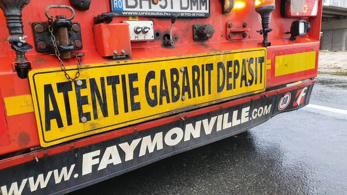transport agabaritic pe autostrada a1 între sibiu şi vama nădlac