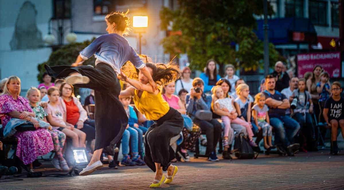 Ce vedem la festival marți - Circ, dans contemporan și spectacole de teatru ce vedem la festival marți - circ, dans contemporan și spectacole de teatru