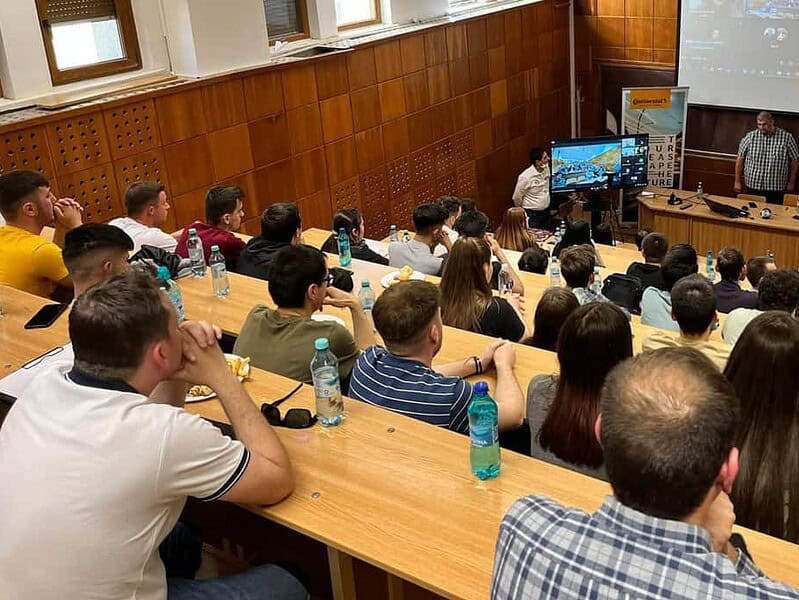 ofertă educațională variată la „mini-politehnica” sibiului – decanul facultății de inginerie: „numărul foarte mare al locurilor de muncă este un atu”