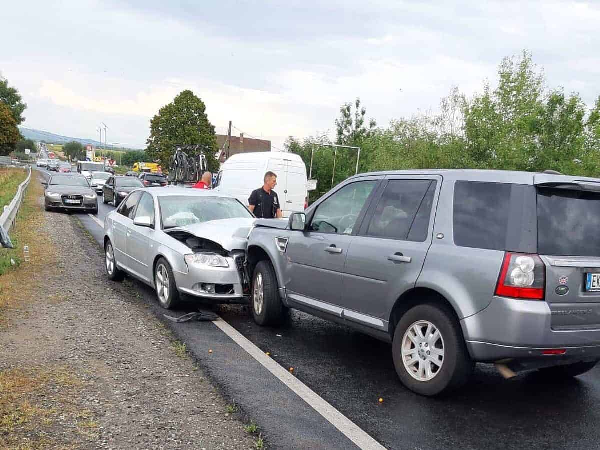 accident pe dn1 la intersecția cu drumul spre bâlea - o femeie a fost rănită
