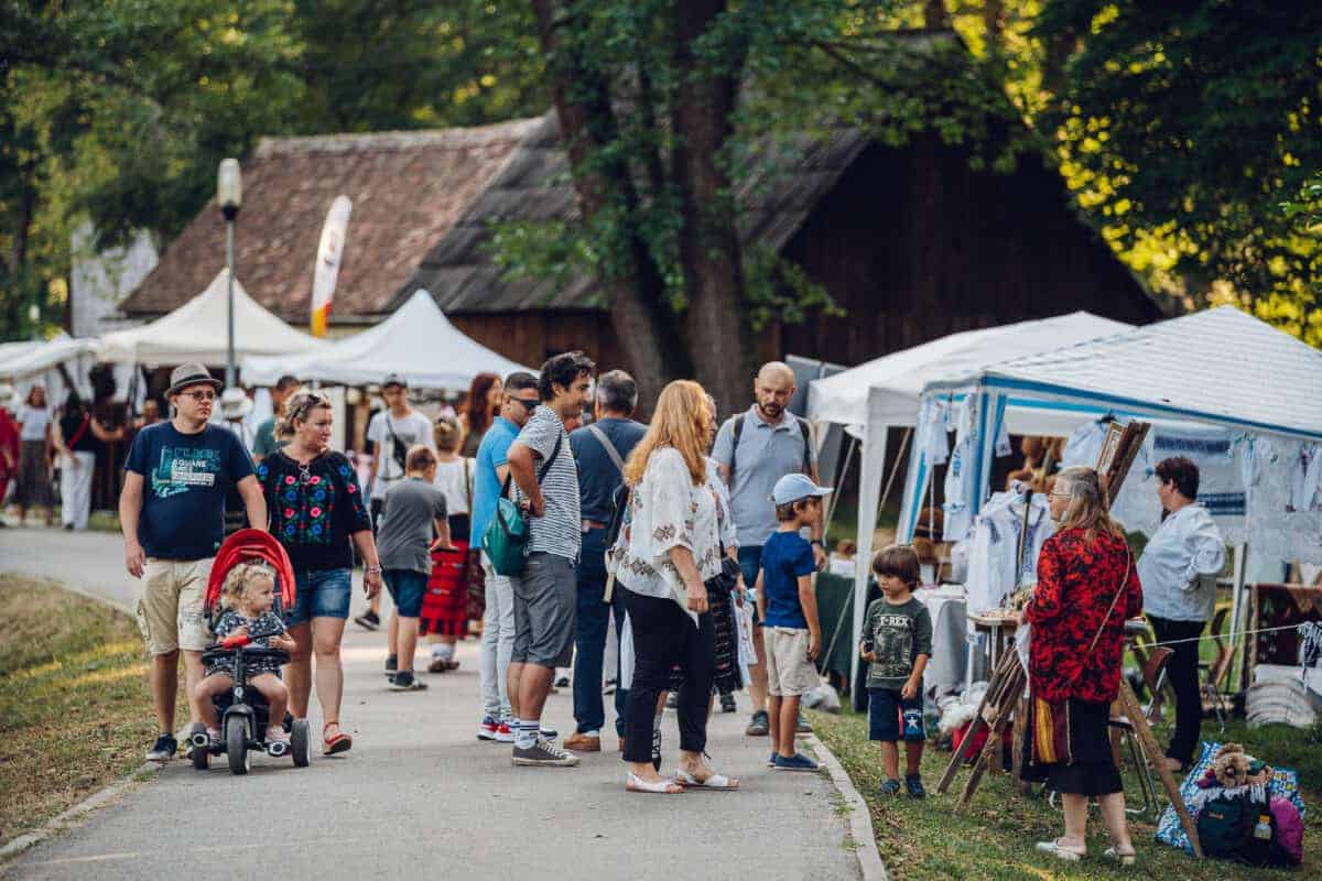 Prima ediție ASTRA Rock, petreceri și ateliere meșteșugărești în muzeu - Lista evenimentelor din weekend la Sibiu prima ediție astra rock, petreceri și ateliere meșteșugărești în muzeu - lista evenimentelor din weekend la sibiu