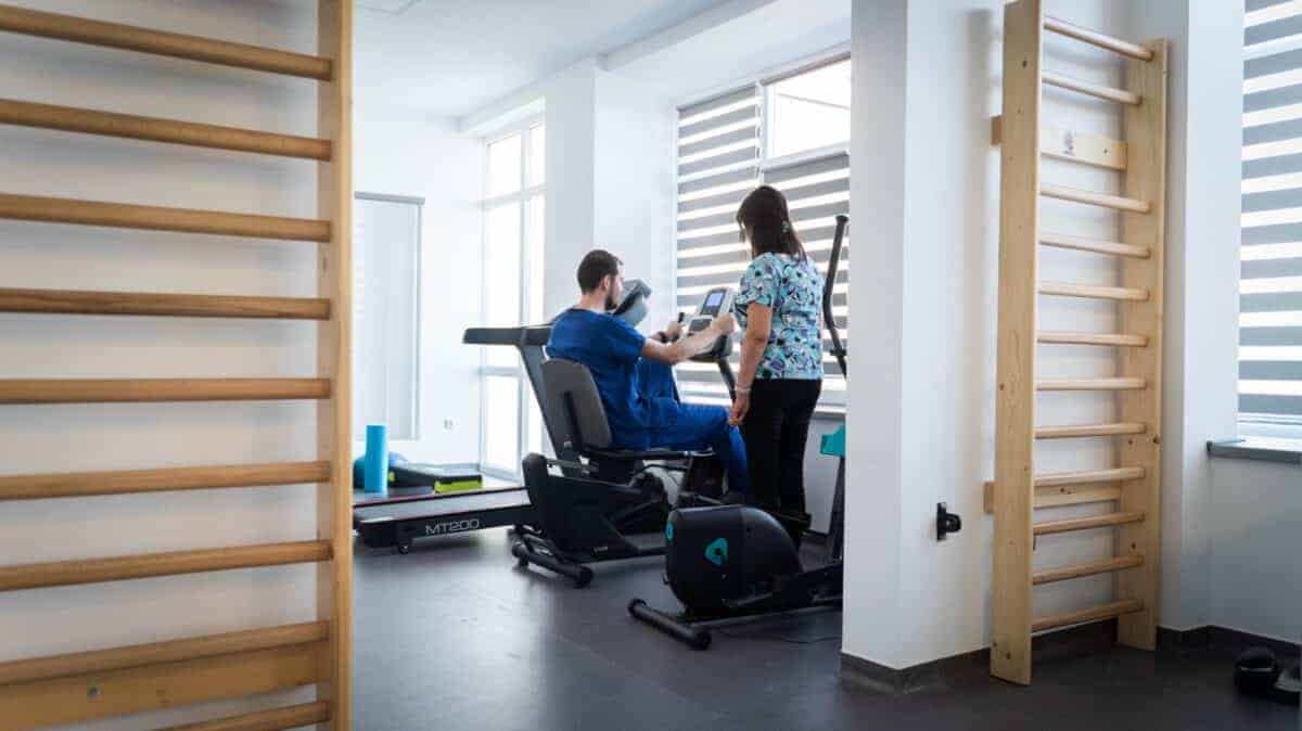 interecomed, prima clinică medicală privată din cisnădie, s-a extins cu opt specialități și un centru de fiziokinetoterapie