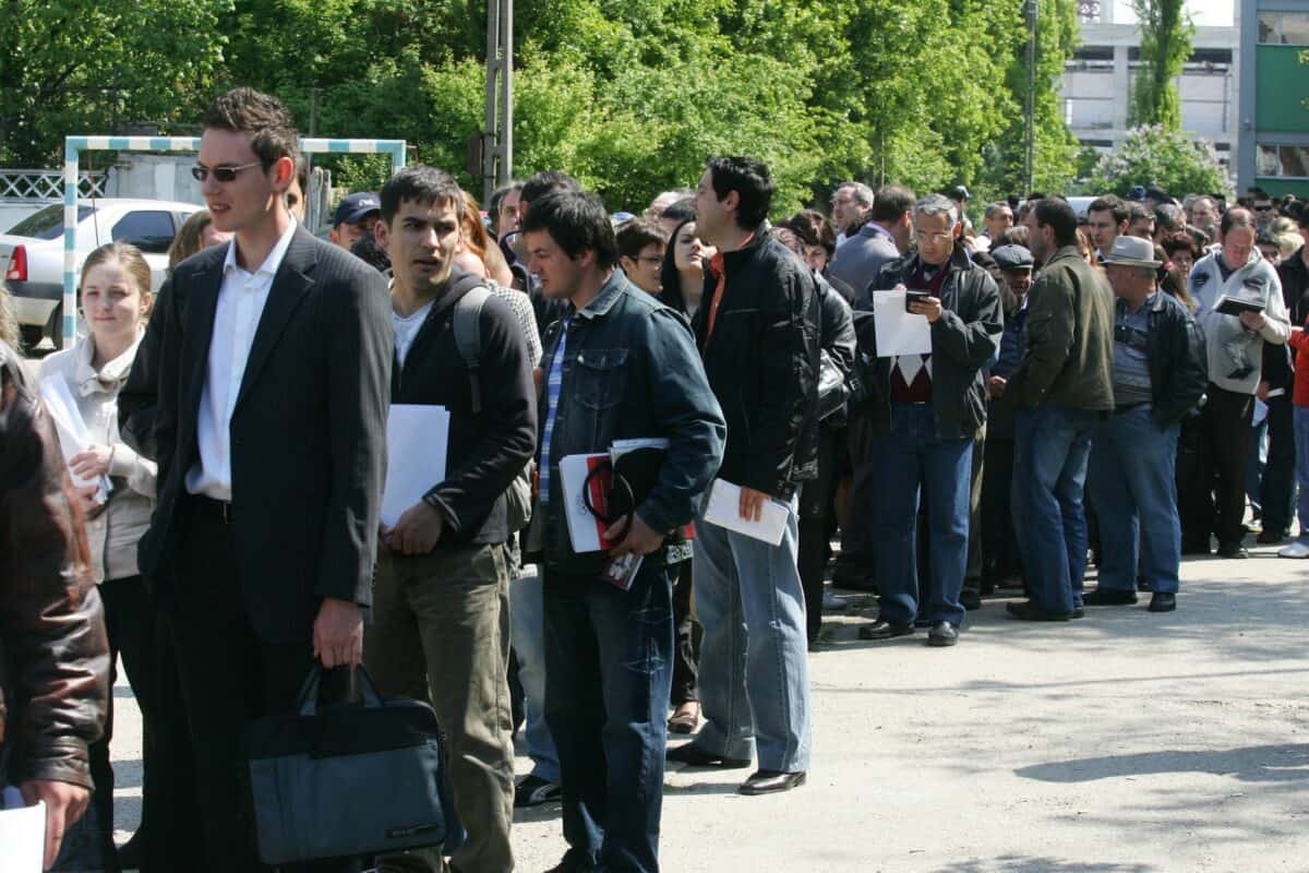 șomajul în rândul tinerilor din românia, printre cele mai mari din ue