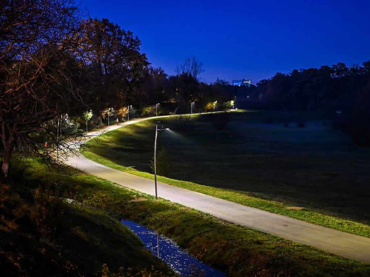 modernizarea iluminatului public continuă cu lămpi eco-eficiente - noile străzi din sibiu pe care se lucrează