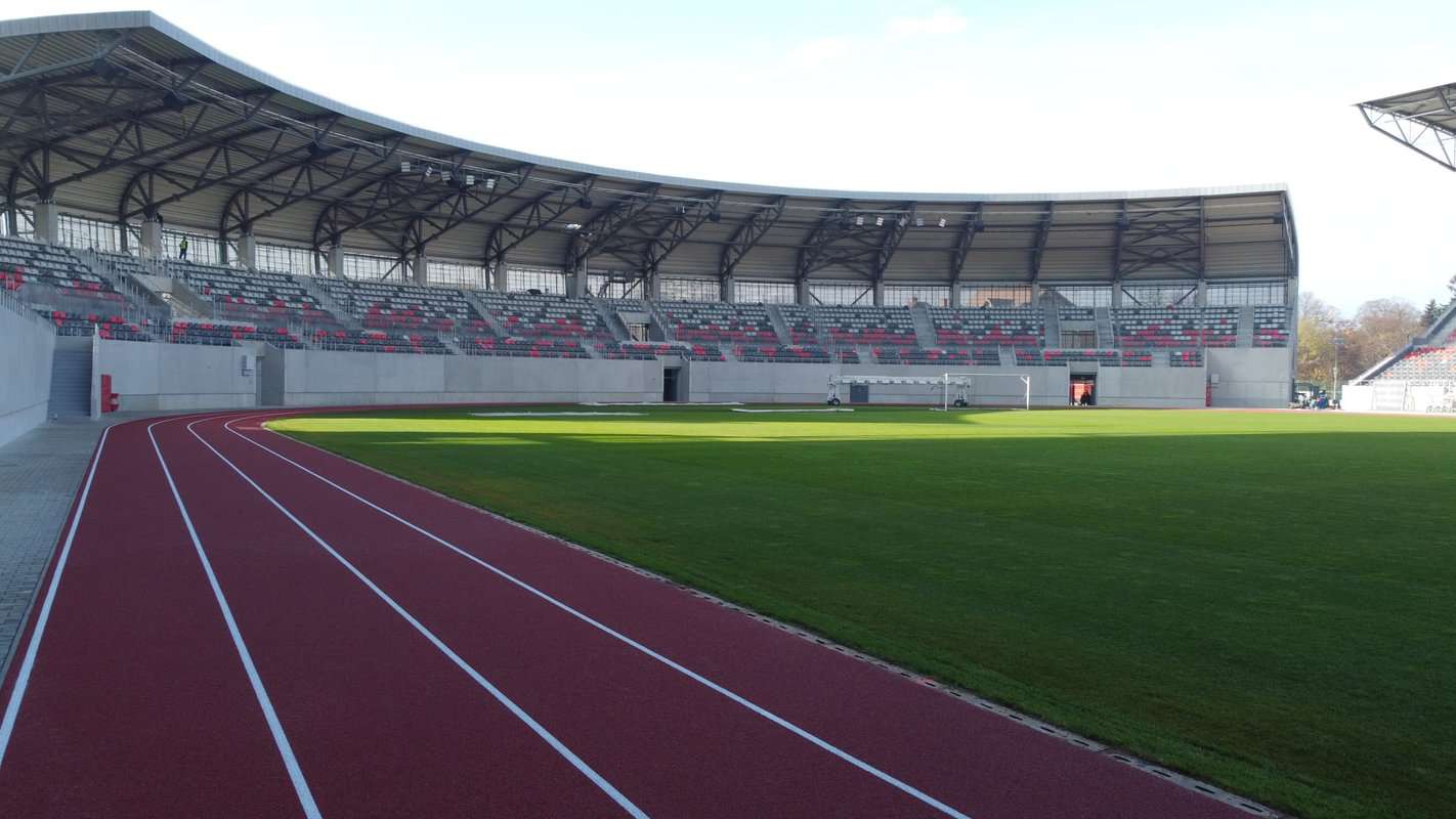 EXCLUSIV VIDEO FOTO: Turul arenei de cinci stele a Sibiului - Cum arată tribunele, gazonul și interiorul Stadionului Municipal exclusiv video foto: turul arenei de cinci stele a sibiului - cum arată tribunele, gazonul și interiorul stadionului municipal