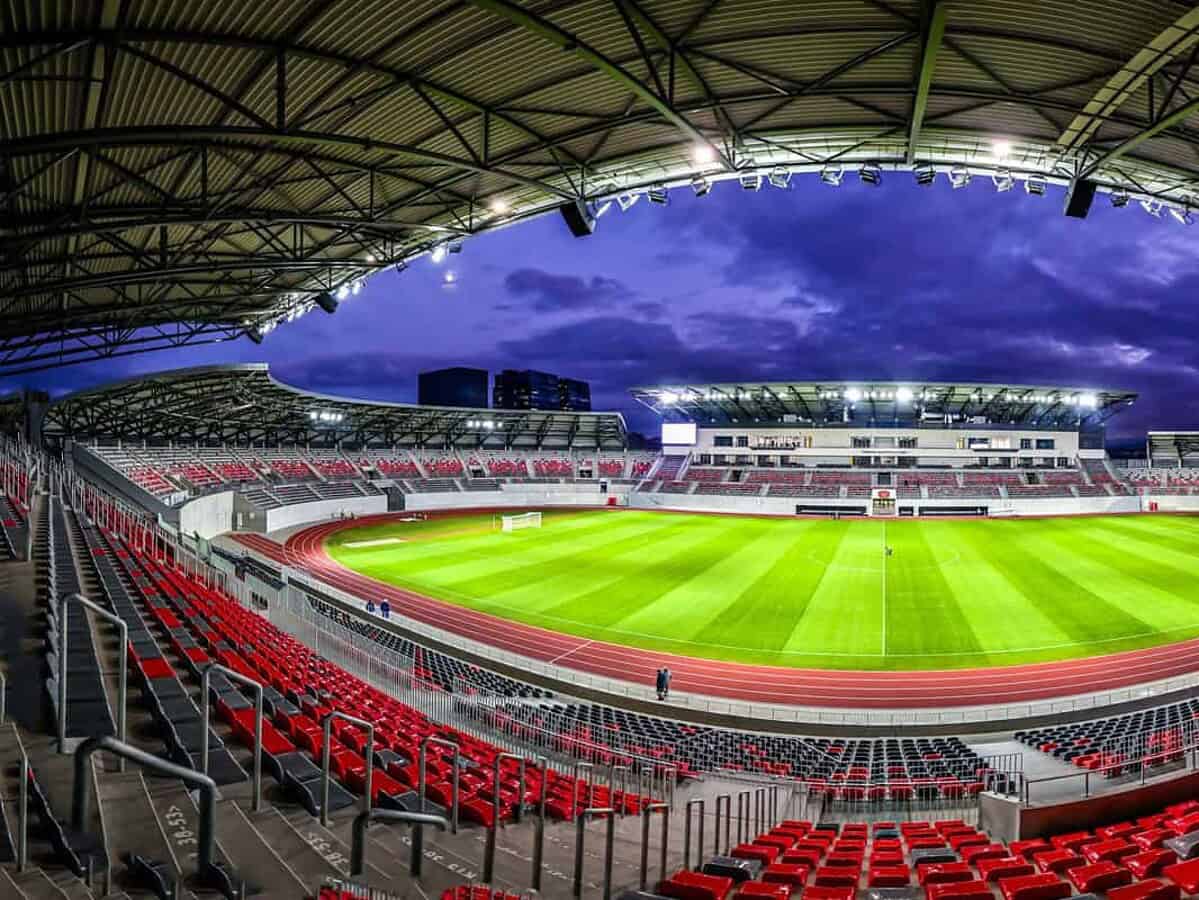 gică hagi impresionat de noua arenă a sibiului - ”foarte frumos stadionul”