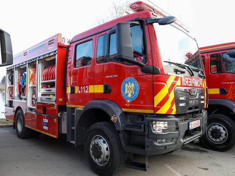 ploaia a făcut ravagii în sibiu - locuințe inundate pe dealului și alte patru străzi din oraș - pompierii intervin și în bungard