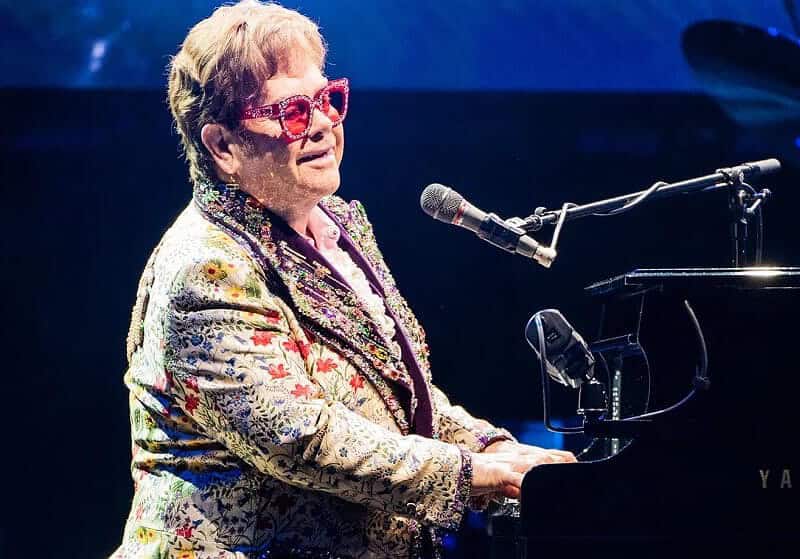 elton john renunță la twitter - ” am decis să nu mai folosesc acest serviciu”