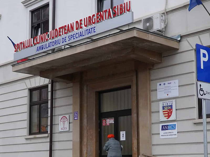 a crescut numărul pensionarilor din sibiu care se împrumută la c.a.r. pentru facturi și intervenții medicale