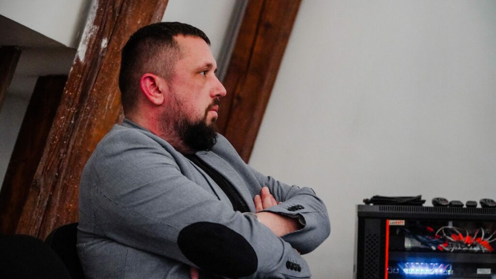 Reacția Primăriei Sibiu după scandalul cu comercianții de înghețată de pe Bălcescu. „Domnul Costea s-a înregistrat greșit, din culpă proprie” reacția primăriei sibiu după scandalul cu comercianții de înghețată de pe bălcescu. „domnul costea s-a înregistrat greșit, din culpă proprie”