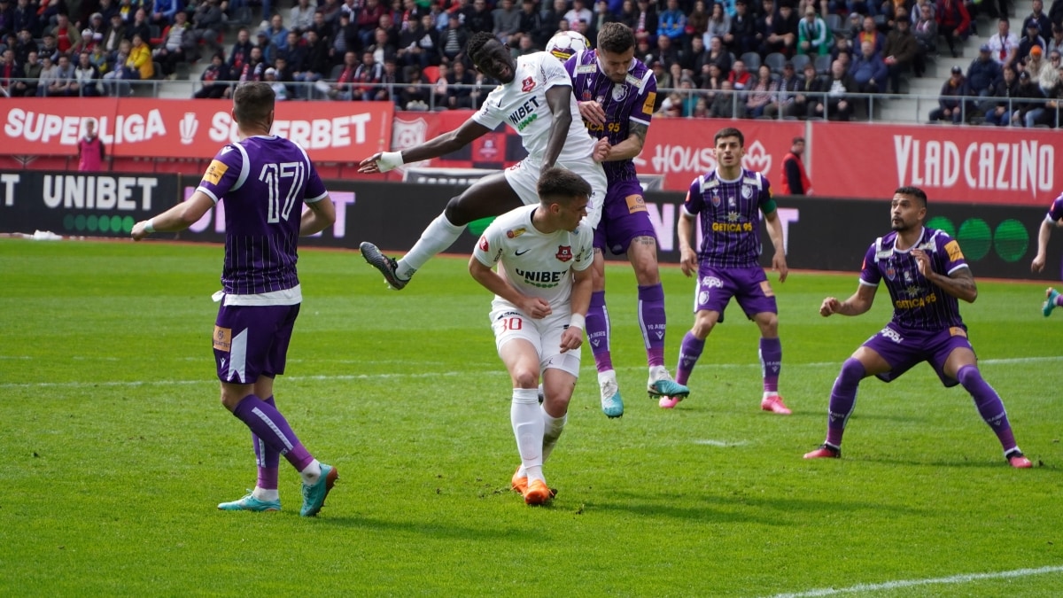 video foto fc hermannstadt câștigă și cu argeșul - sibiul scapă de emoții pe final de sezon