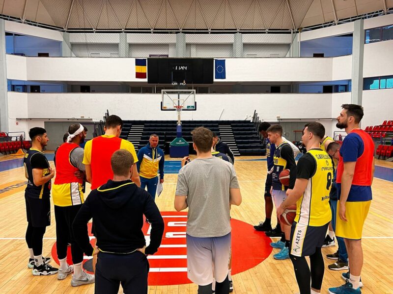 csu sibiu scoate la vânzare joi încă 70 de bilete pentru meciul trei cu oradea