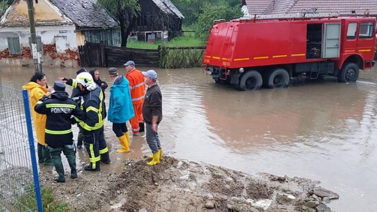 bilanțul inundațiilor de la galeș - pagube estimate la peste 40.000 de lei