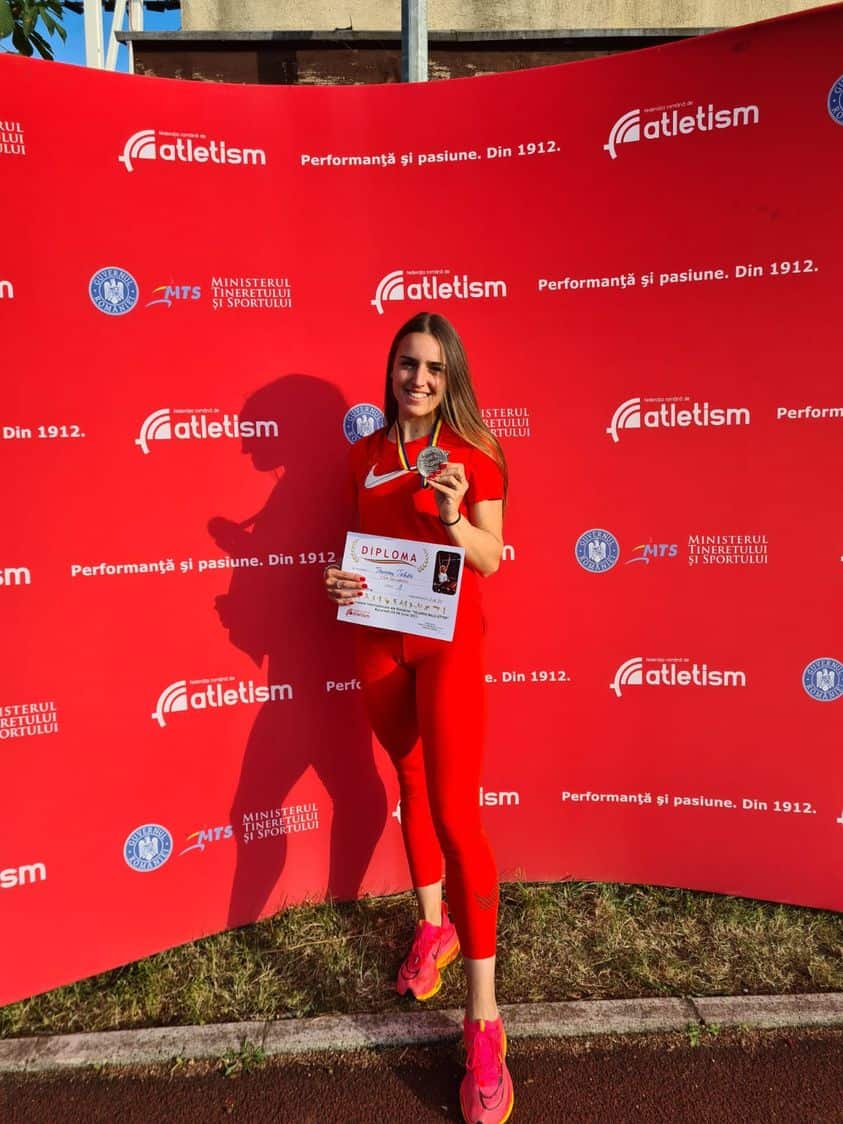 Atleta Tabita Teușan va da lovitura de start a meciului FC Hermannstadt - U Cluj atleta tabita teușan va da lovitura de start a meciului fc hermannstadt - u cluj