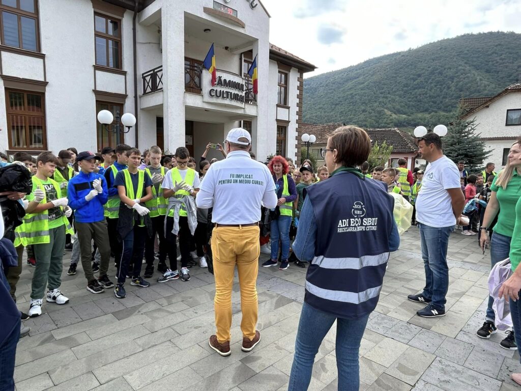 ziua muntelui sărbătorită cu o acțiune civică la sadu