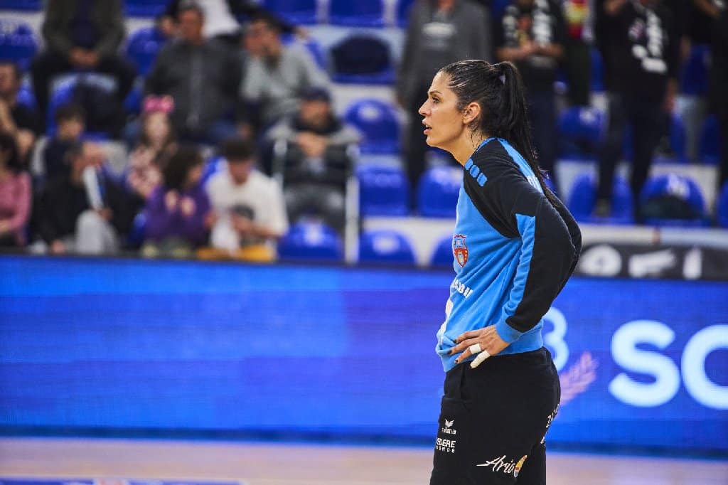 portarul marta batinovic de la măgura cisnădie face senzație la campionatul mondial de handbal