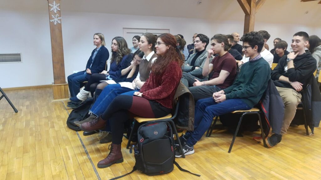 zece elevi din sibiu au inventat formula perfectă pentru rețetarul pastilelor. fizician: „este un rezultat științific real, cu aplicabilitate maximă” (foto, video)