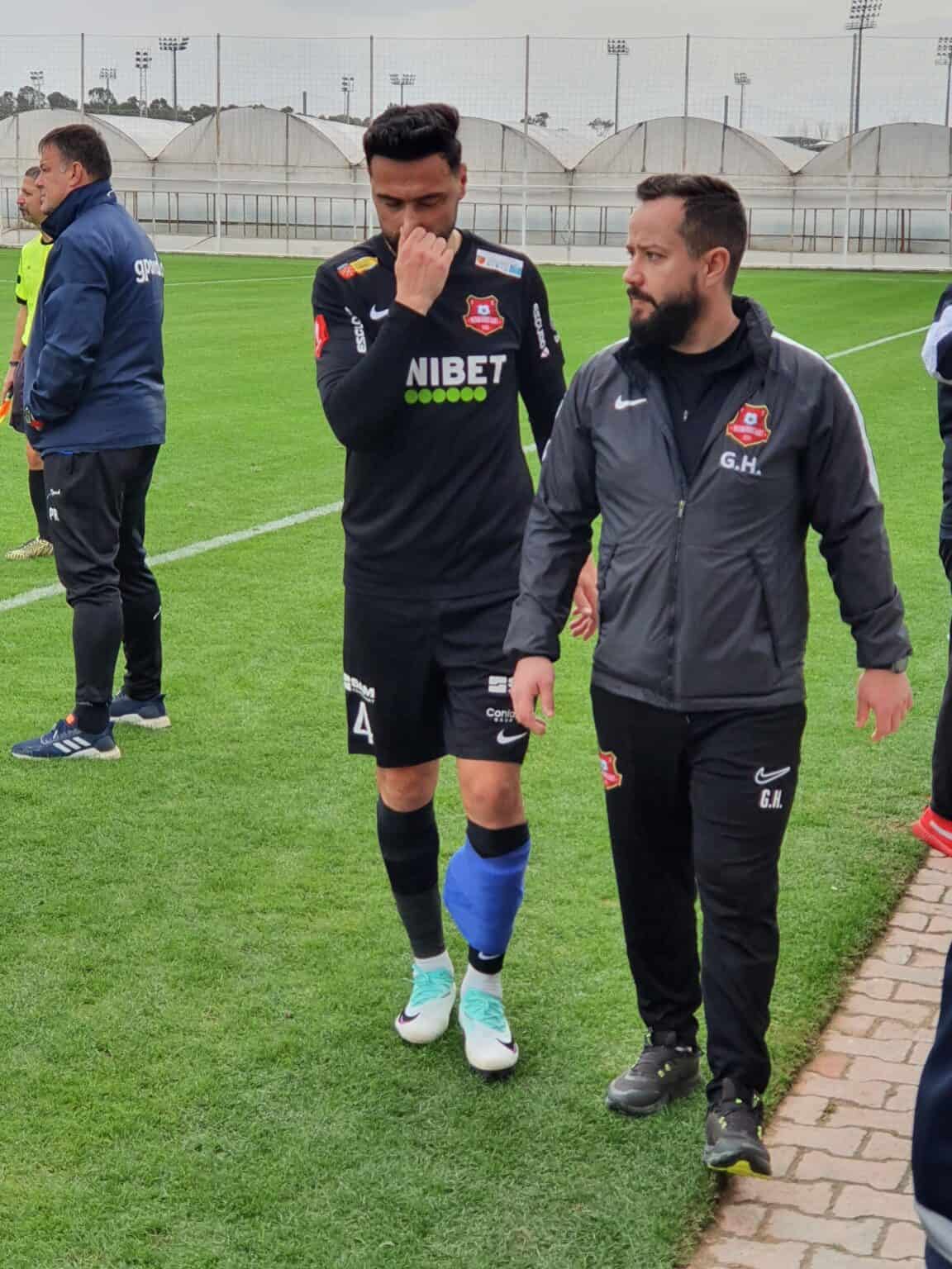 Căpitanul lui FC Hermannstadt se tratează la ”Vrăjitoarea din Belgrad”. Are ruptură musculară căpitanul lui fc hermannstadt se tratează la ”vrăjitoarea din belgrad”. are ruptură musculară
